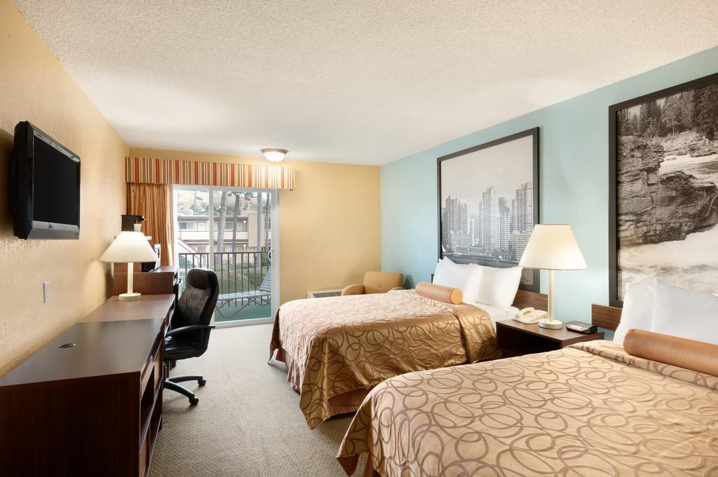 Super 8 By Wyndham Oceanside Marty'S Valley Inn 部屋 写真