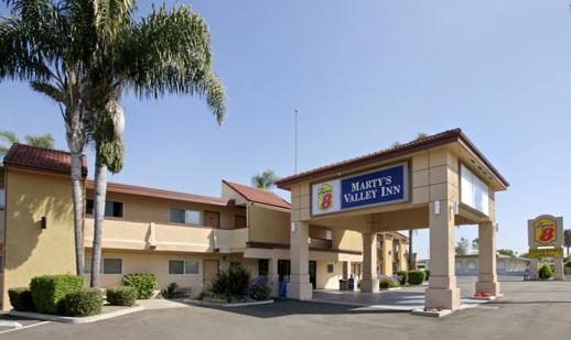 Super 8 By Wyndham Oceanside Marty'S Valley Inn エクステリア 写真